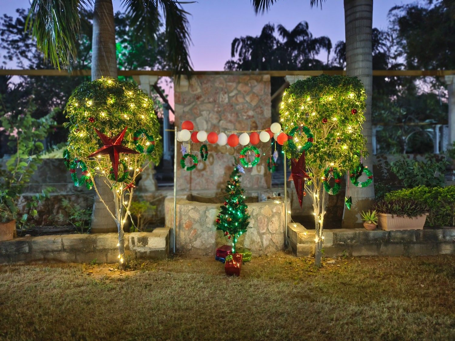 Beautiful Christmas Tree Setup