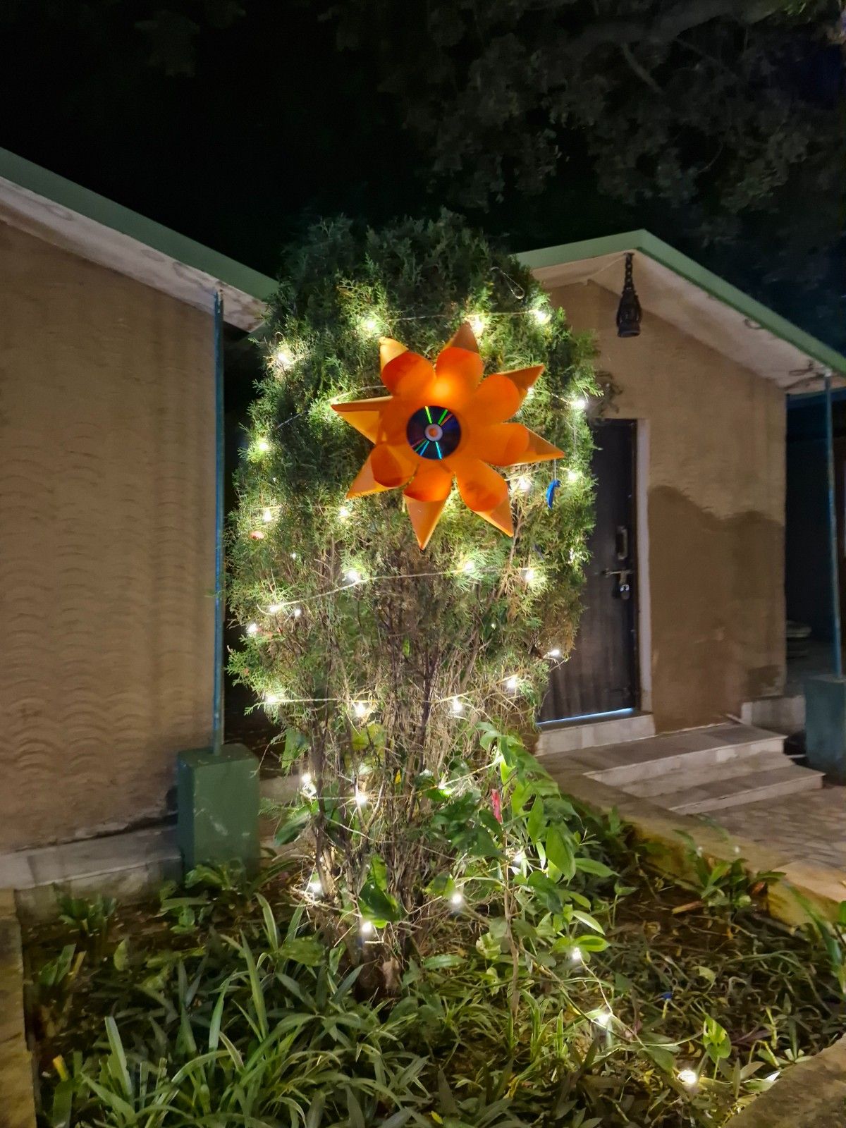 Festive star decoration